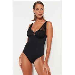 TRENDYOLMİLLA Siyah Balenli Mesh Detaylı Normal Paça Mayo TBESS23MA00317