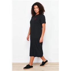 Siyah Nakış Detaylı Örme Maxi/Uzun %100 Pamuk T-shirt Elbise TBBSS24AH00084