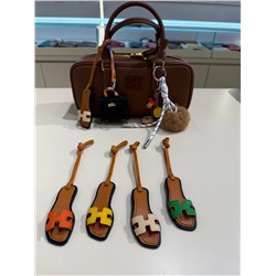 Шлёпки от Hermes