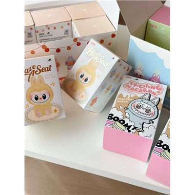 Ну какие милаши 🥰 Набор из 6 штук   LABUBU   6 запакованных коробок с разными игрушками. Какие там неизвестно, но приложили фото, какие должны быть.  Это та самая слепая коллекция, которую пока не откроешь, не узнаешь.