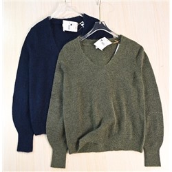 Женский трикотажный свитер