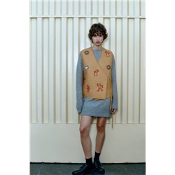 QUILTED WAISTCOAT WITH EMBROIDERY