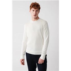 Avva Erkek Ekru Yüksek Bisiklet Yaka Viskon Standart Fit Normal Kesim Triko Kazak B005021