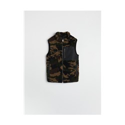 Weste mit Camouflage-Muster
