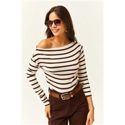 Olalook Kadın Acı Kahve Premium Soft Touch Kayık Yaka Esnek Bluz BLZ-19002448