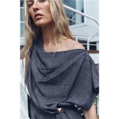 MIDI DRESS WITH GOLD APPLIQUÉ