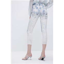 Vaquero slim fit 7/8 Azul claro y blanco