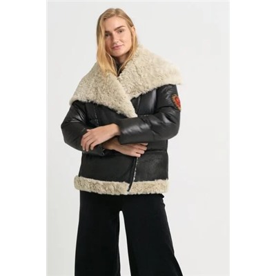 Chaqueta biker oversize acolchada borreguito