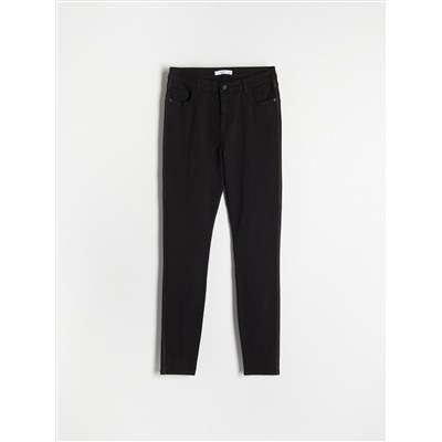 Hose im Slim-Fit