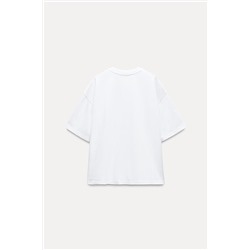 T-SHIRT WITH CONTRAST SLOGAN