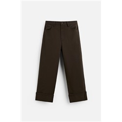 PANTALÓN BAJO CON VUELTA