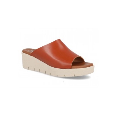 3150 - DIGO DIGO
                SANDALIAS DE CUÑA