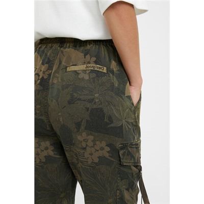 Pantalón cargo camoflower