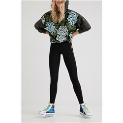 Leggings transparencias laterales
