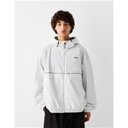 Lightweight hooded jacket