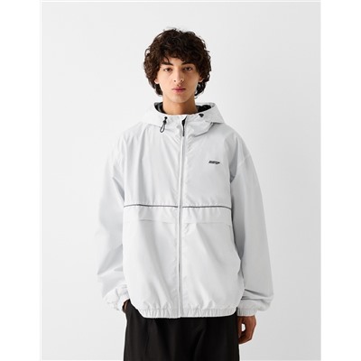 Lightweight hooded jacket
