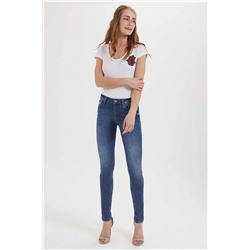 Lee Cooper Amy Kadın Skinny Midrise Fit Jean Pantolon Mid Gots TYC00235026907