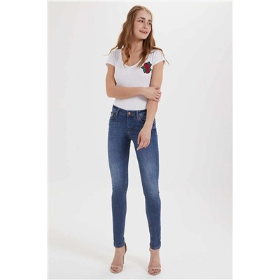 Lee Cooper Amy Kadın Skinny Midrise Fit Jean Pantolon Mid Gots TYC00235026907