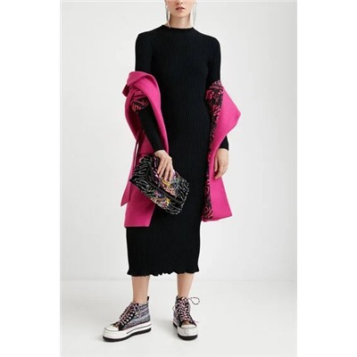 Vestido slim midi canalé