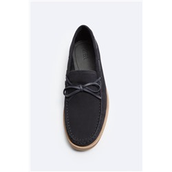 LEATHER LOAFERS WITH TASSEL