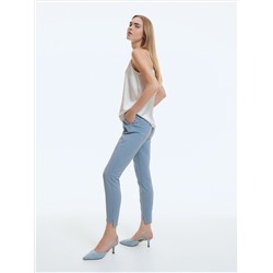 Zigarettenhose mit elastischem Bund