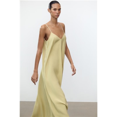 VESTIDO MIDI FLUIDO