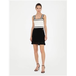 Beyaz Crop Top Triko Bluz
