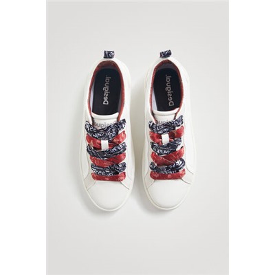 Sneakers cordones doble estampado