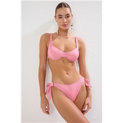 TRENDYOLMİLLA Pembe Balkonet Bağlamalı Simli Regular Core Bikini Takımı TBESS25BT00116
