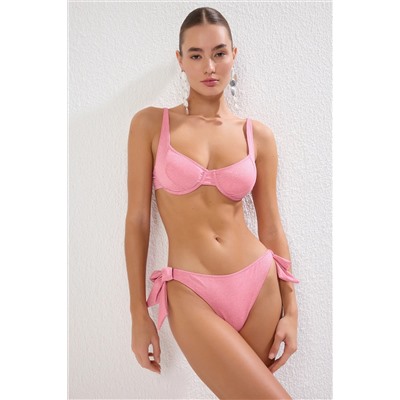 TRENDYOLMİLLA Pembe Balkonet Bağlamalı Simli Regular Core Bikini Takımı TBESS25BT00116