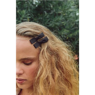 PACK OF HAIR CLIPS WITH BOW