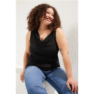 Siyah Degaje Yaka Örme Büyük Beden Bluz TBBSS25AF00034