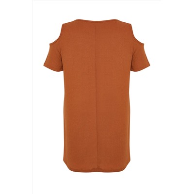 Kahverengi A-line Cut-Out Detaylı Örme Elbise TBBSS22EL2986