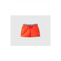 United Colors of Benetton Erkek Çocuk Nar Çiçeği Beli Lastikli Düz Renk Deniz Şortu Nar Çiçeği 623P5JD00X00F