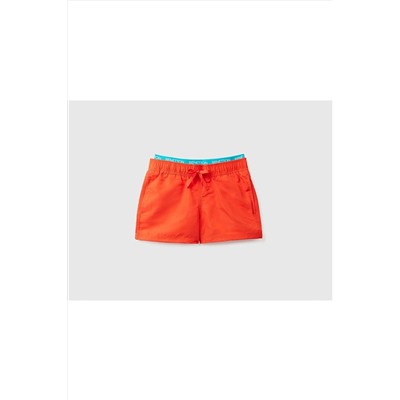 United Colors of Benetton Erkek Çocuk Nar Çiçeği Beli Lastikli Düz Renk Deniz Şortu Nar Çiçeği 623P5JD00X00F