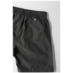 Tomm*y Hilfige*r  👕 мужские плавательные шорты. В прошлом году на них было много заказов, фирменная упаковка, оригинальные бирки. Сравнивала их с теми что продают у нас в аутлет за 7000) разницы нет!