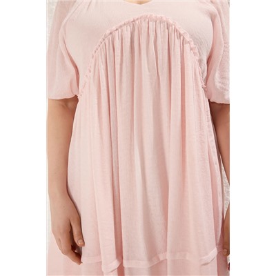 Pembe Balon Kol Crinkle Mini Dokuma Büyük Beden Elbise TBBSS25AH00168