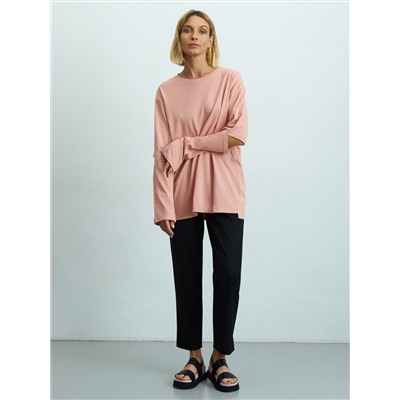 Лонгслив oversize с разрезами на локтях
