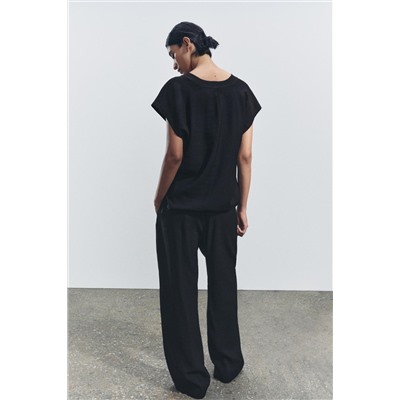 ZW COLLECTION FLOWING V-NECK TOP