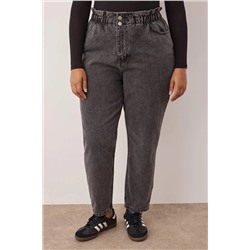 Gri Yüksek Bel Beli Lastikli Büyük Beden Mom Jeans TBBAW23JE00002