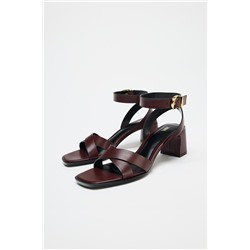 BUCKLED BLOCK HEEL SANDALS