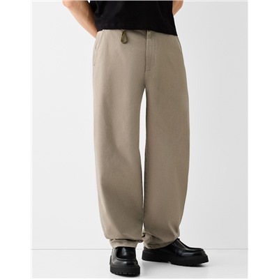 Skater-fit trousers with lobster clasp