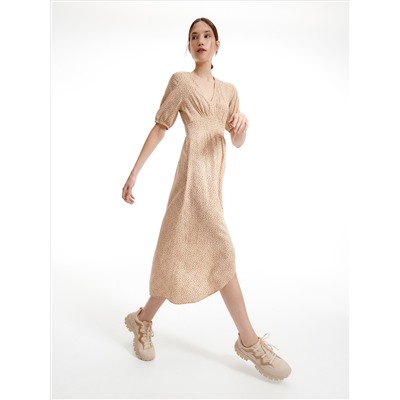 Gemustertes kleid