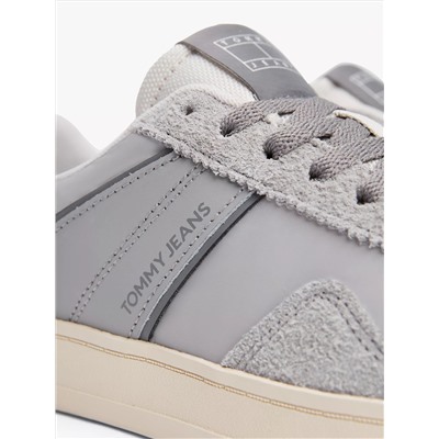 Tommy Jeans Low-Top Mixed-Media Sneaker