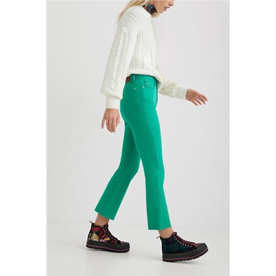 Pantalón tobillero acampanado
