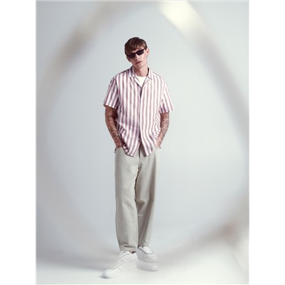 Weit geschnittene Barrel-Leg-Jeans