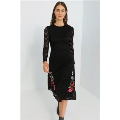 Vestido encaje flores