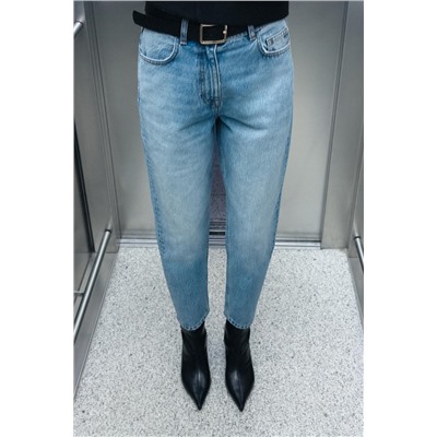 Z1975 MOM-FIT HIGH-WAIST JEANS