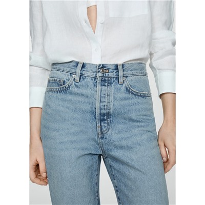 Jeans rectos costuras adelantadas