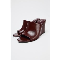 LEATHER WEDGES